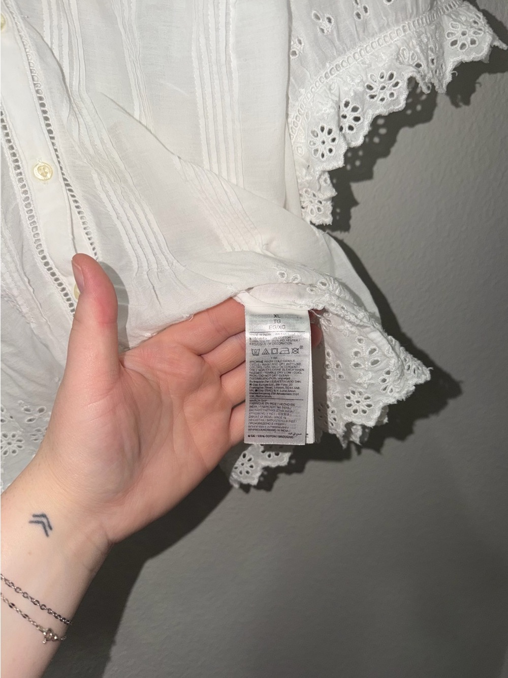 Gap x Doen Cropped Eyelet Shirt XL Cotton Blouse Scalloped Collar Cottagecore - Picture 8 of 9